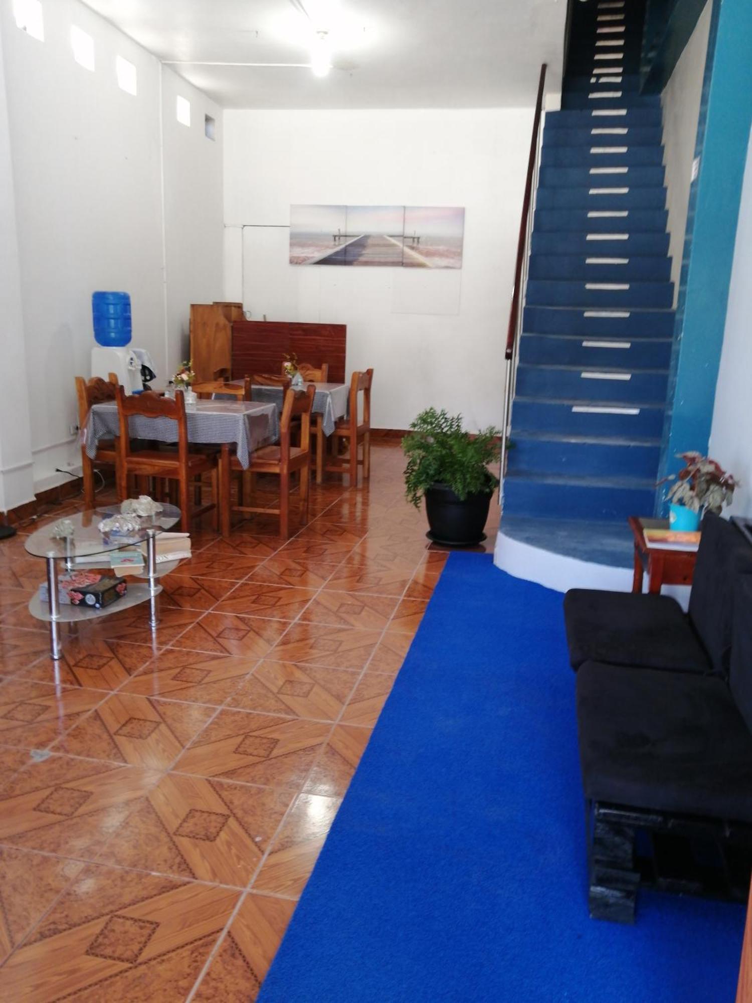 Hostal La Casa De Luis Puerto Baquerizo Moreno Bagian luar foto