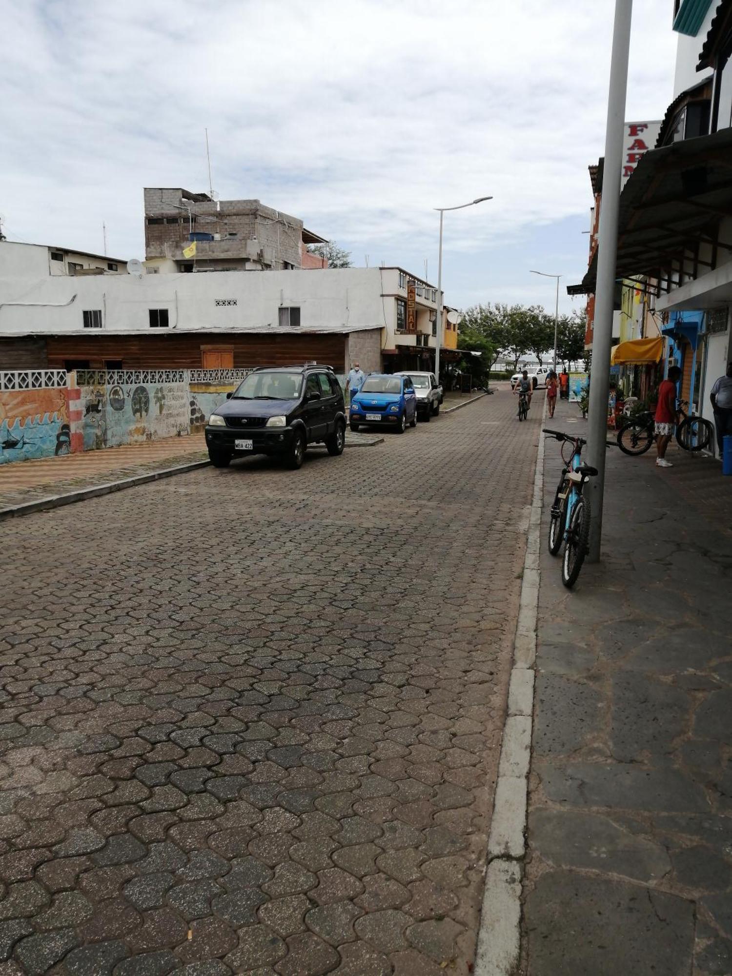 Hostal La Casa De Luis Puerto Baquerizo Moreno Bagian luar foto